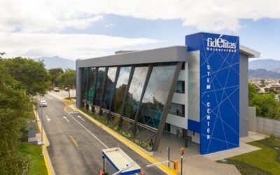 STEM Center Universidad Fidélitas