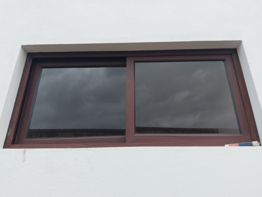 Ventana corrediza 6030